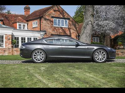 Aston Martin+Rapide